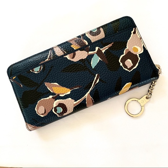 NWT Kate Spade floral zip around wallet - Picture 2 of 6